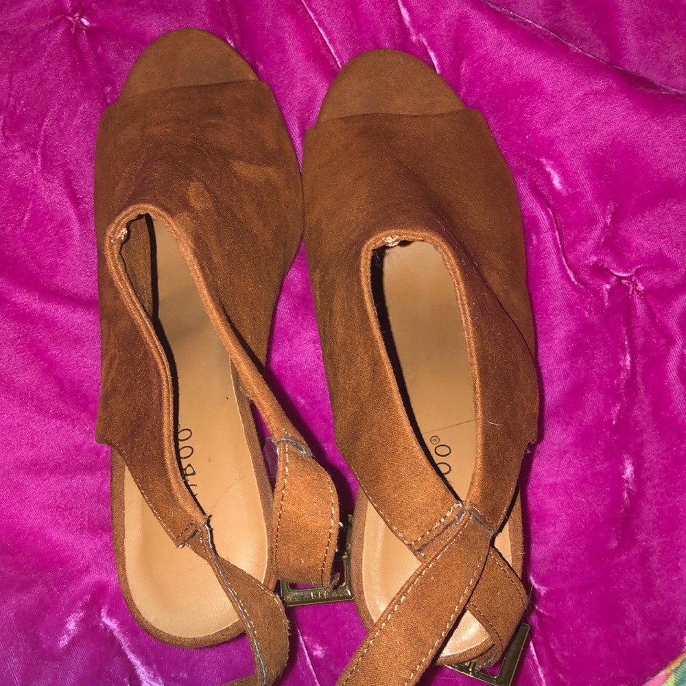 Super cute Cupid heels